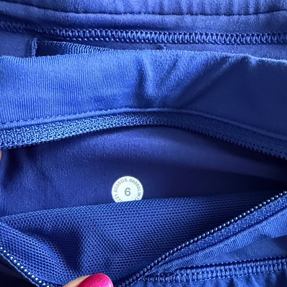 Lululemon Speed Up Mid-Rise Lined Short 4” Larkspur Size 6 - Picture 3 of 5